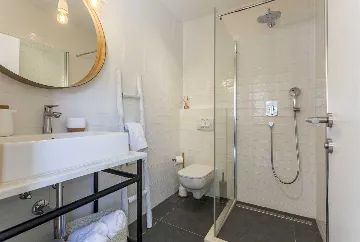 3-Bedroom Villa with Outdoor Pool in Sumartin