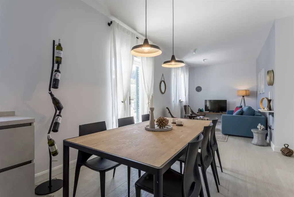 3-Bedroom Villa with Outdoor Pool in Sumartin