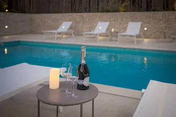 Milna 4-Bedroom Villa with Heated Pool