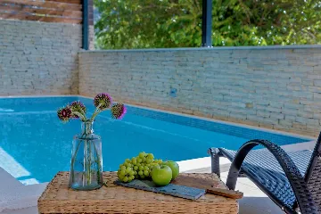 Split Villa in Zrnovnica with Heated Pool