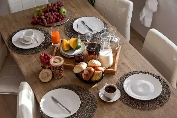 Split Villa in Zrnovnica with Heated Pool