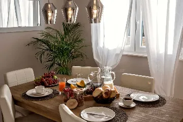 Split Villa in Zrnovnica with Heated Pool