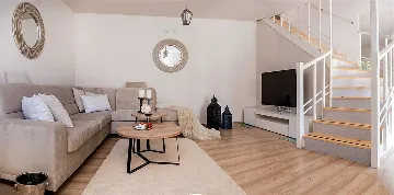 Split Villa in Zrnovnica with Heated Pool