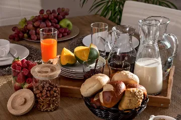 Split Villa in Zrnovnica with Heated Pool