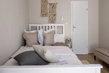 Split Villa in Zrnovnica with Heated Pool