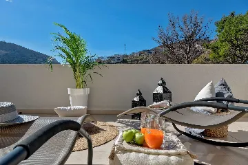 Split Villa in Zrnovnica with Heated Pool