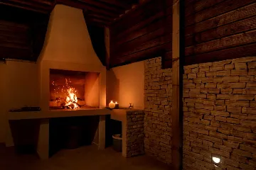 Split Villa in Zrnovnica with Heated Pool