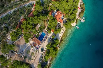 Milna Villa for 10–15 Guests with Heated Pool