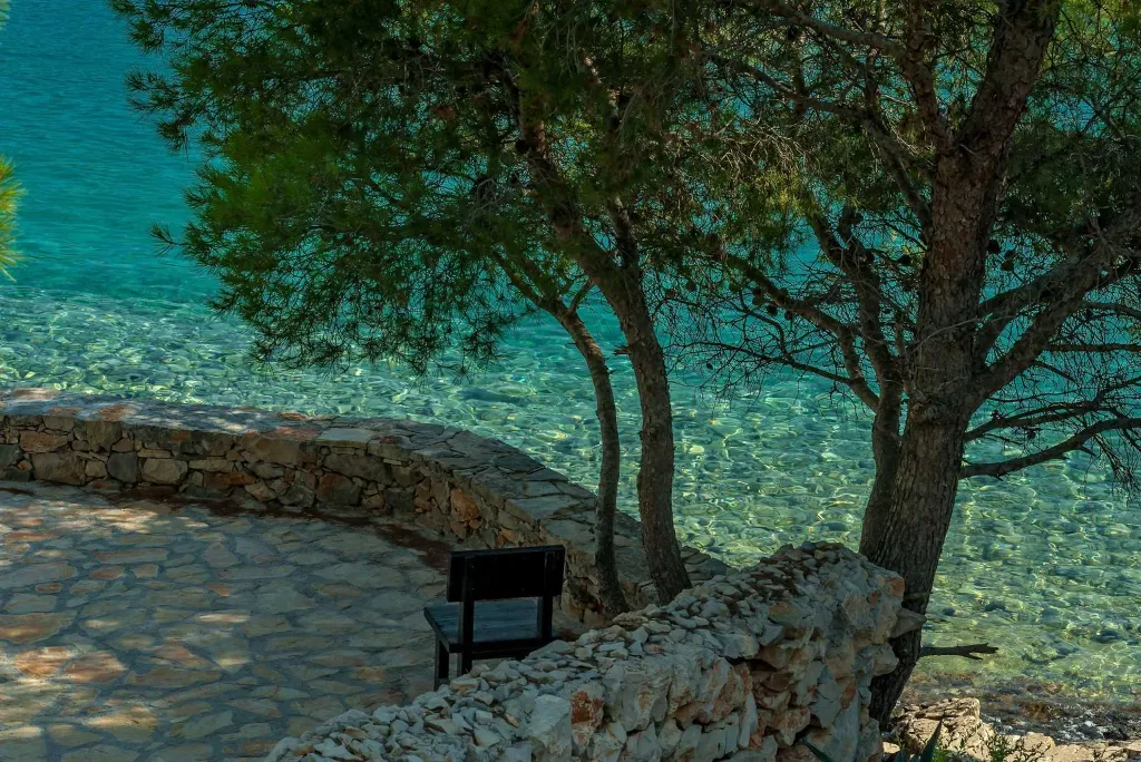 Milna Villa for 10–15 Guests with Heated Pool
