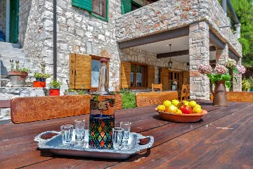 Milna Villa for 10–15 Guests with Heated Pool