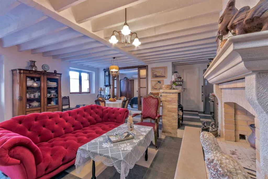 Milna Villa for 10–15 Guests with Heated Pool