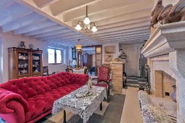 Milna Villa for 10–15 Guests with Heated Pool