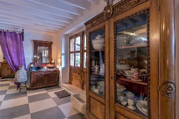 Milna Villa for 10–15 Guests with Heated Pool