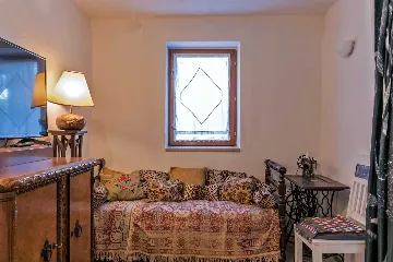 Milna Villa for 10–15 Guests with Heated Pool