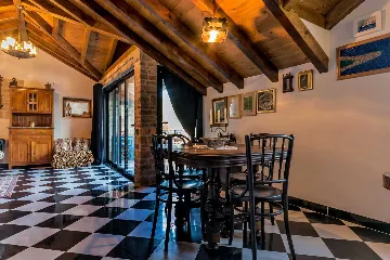 Milna Villa for 10–15 Guests with Heated Pool