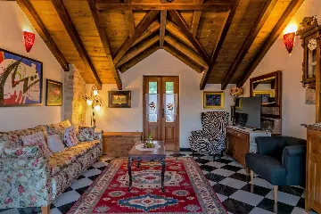 Milna Villa for 10–15 Guests with Heated Pool