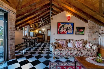 Milna Villa for 10–15 Guests with Heated Pool