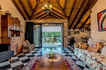 Milna Villa for 10–15 Guests with Heated Pool