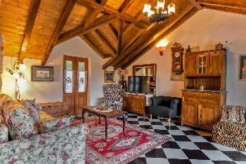 Milna Villa for 10–15 Guests with Heated Pool