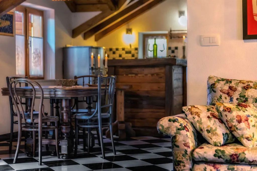 Milna Villa for 10–15 Guests with Heated Pool