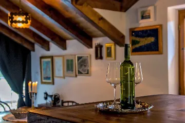 Milna Villa for 10–15 Guests with Heated Pool