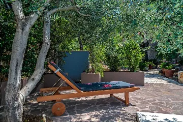 Milna Villa for 10–15 Guests with Heated Pool