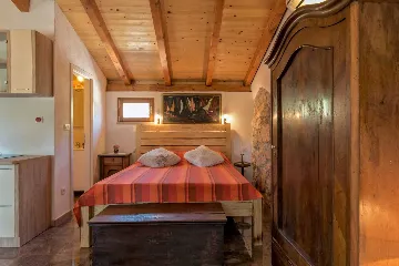 Milna Villa for 10–15 Guests with Heated Pool