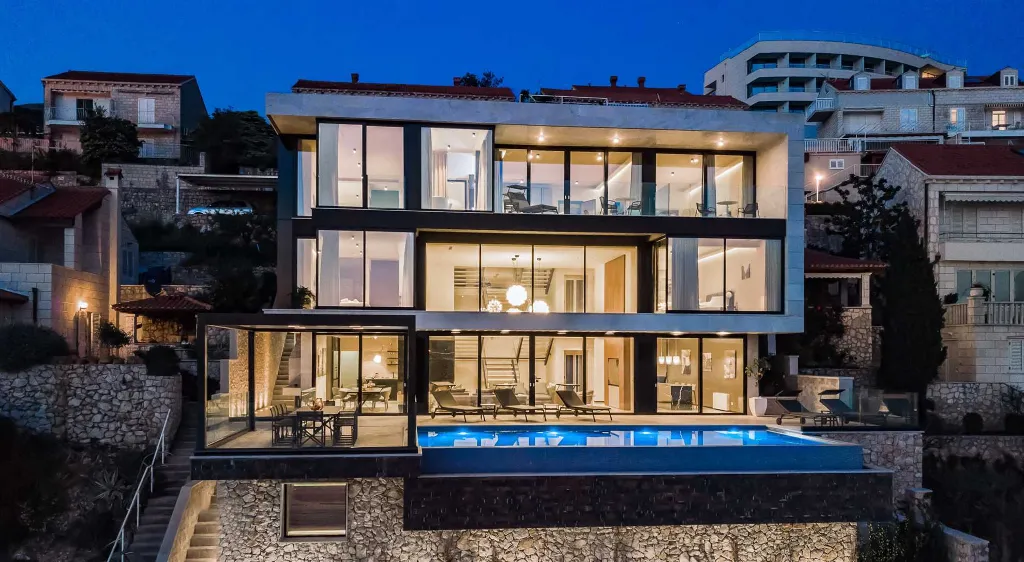 6-Bedroom Villa in Štikovica for Up to 12