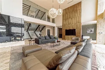 6-Bedroom Villa in Štikovica for Up to 12