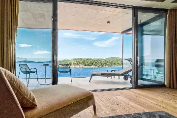 6-Bedroom Villa in Štikovica for Up to 12