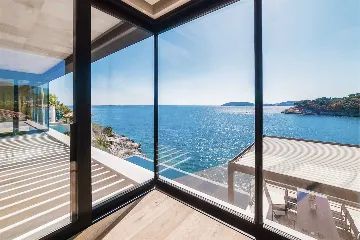 6-Bedroom Villa in Štikovica for Up to 12