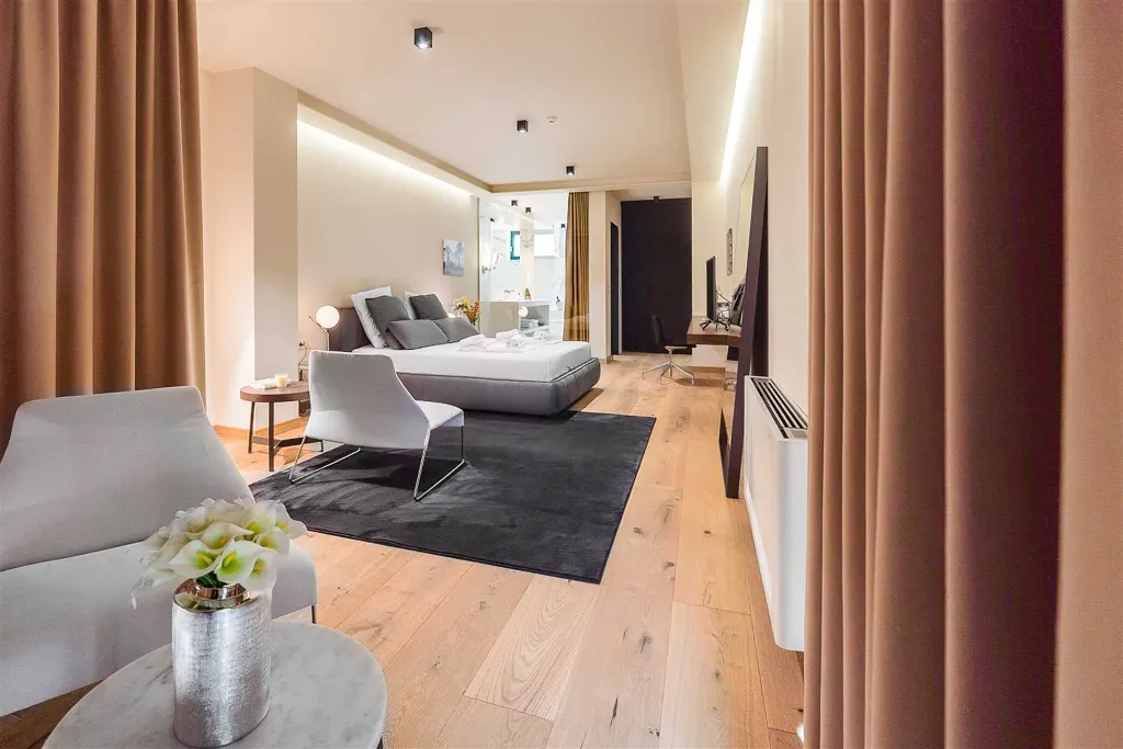 6-Bedroom Villa in Štikovica for Up to 12