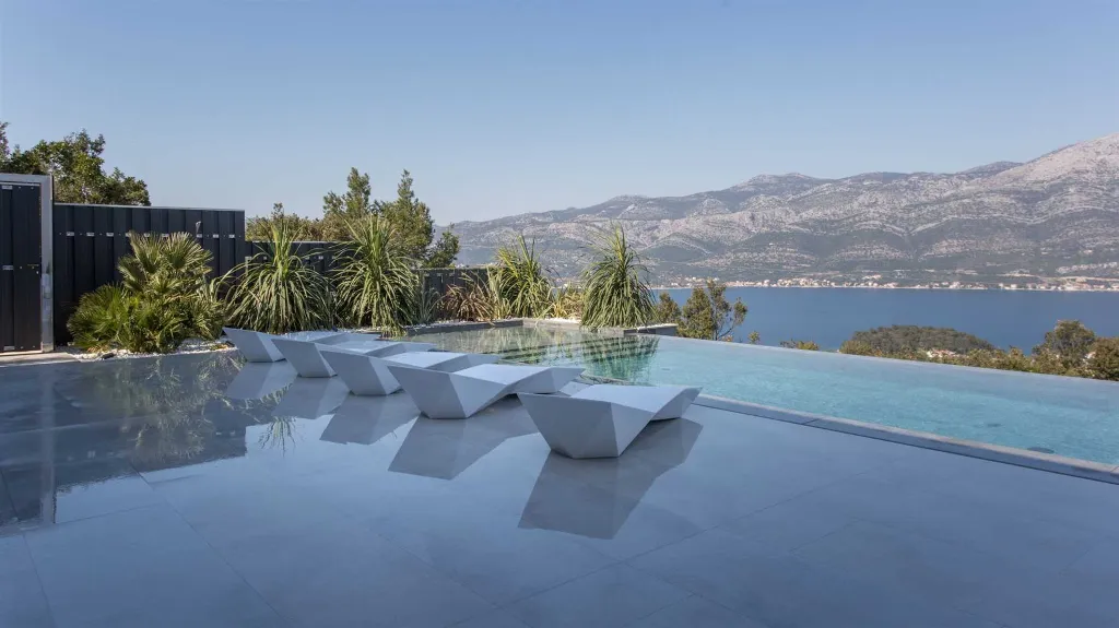 Villa with Two Infinity Pools for 10 in Žrnovo