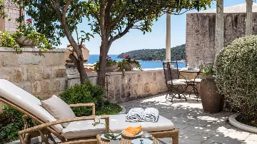 4-Bedroom Stone Villa with Heated Pool in Dubrovnik