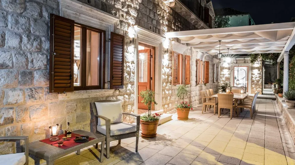 4-Bedroom Stone Villa with Heated Pool in Dubrovnik