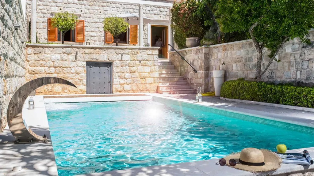 4-Bedroom Stone Villa with Heated Pool in Dubrovnik