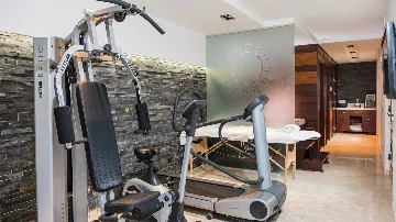 4-Bedroom Stone Villa with Heated Pool in Dubrovnik