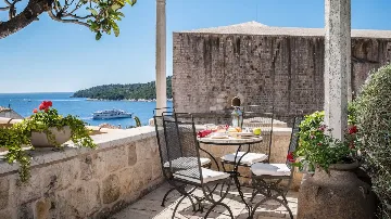 4-Bedroom Stone Villa with Heated Pool in Dubrovnik