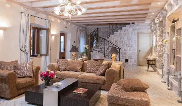 4-Bedroom Stone Villa with Heated Pool in Dubrovnik