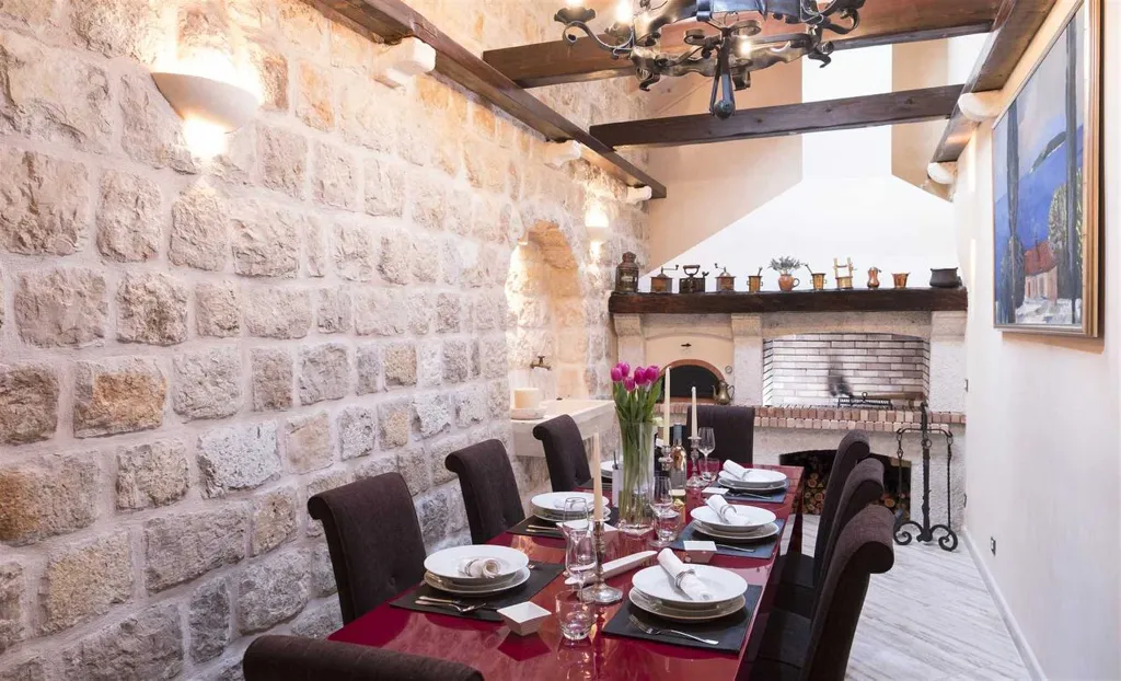 4-Bedroom Stone Villa with Heated Pool in Dubrovnik