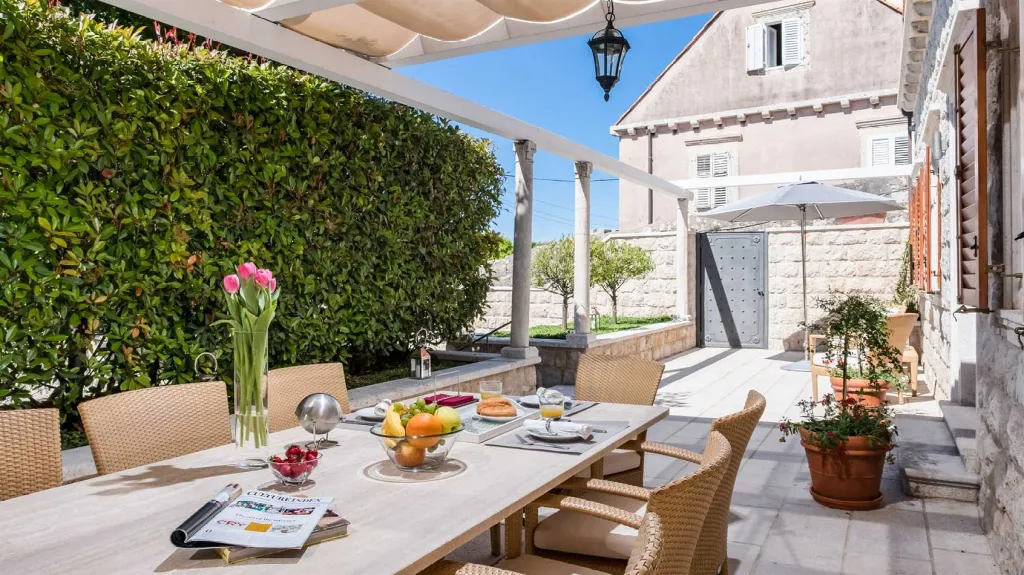 4-Bedroom Stone Villa with Heated Pool in Dubrovnik