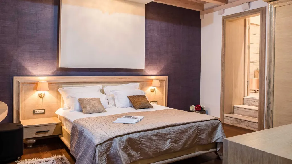 4-Bedroom Stone Villa with Heated Pool in Dubrovnik