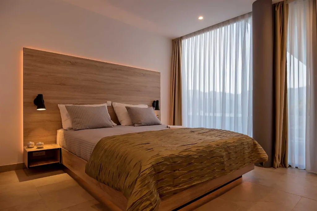 Zrnovo Villa for up to 14 with rooftop infinity pools
