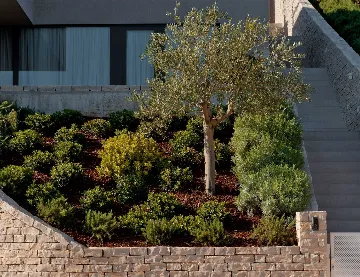 Zrnovo 3-Bedroom Villa for up to 7 with Rooftop Pool