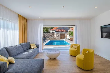 Heated Pool Villa in Prizba for 8 Guests