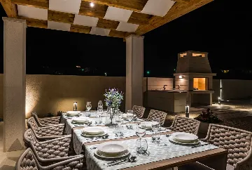 Heated Pool Villa in Prizba for 8 Guests