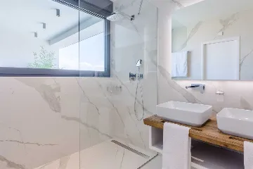 Villa in Sutivan with Heated Infinity Pool