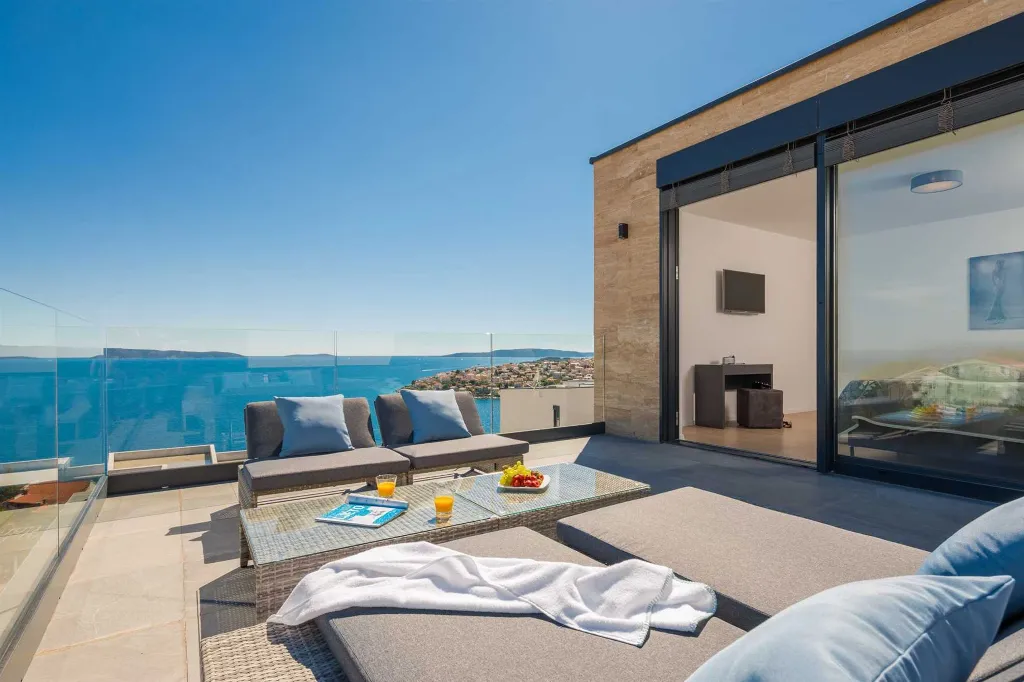 Okrug Gornji Villa for 10 with Infinity Pool