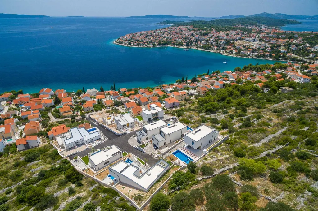 Okrug Gornji Villa for 10 with Infinity Pool