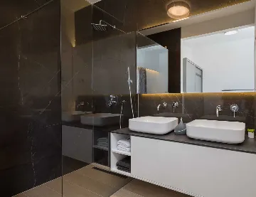 Infinity Pool Villa for 8+2 in Okrug Gornji